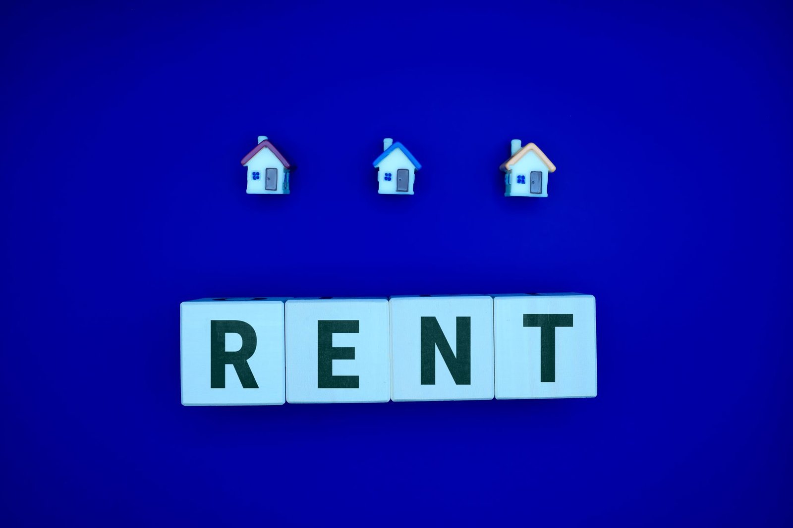UC Santa Cruz rents: Worst housing crisis forces students to garages